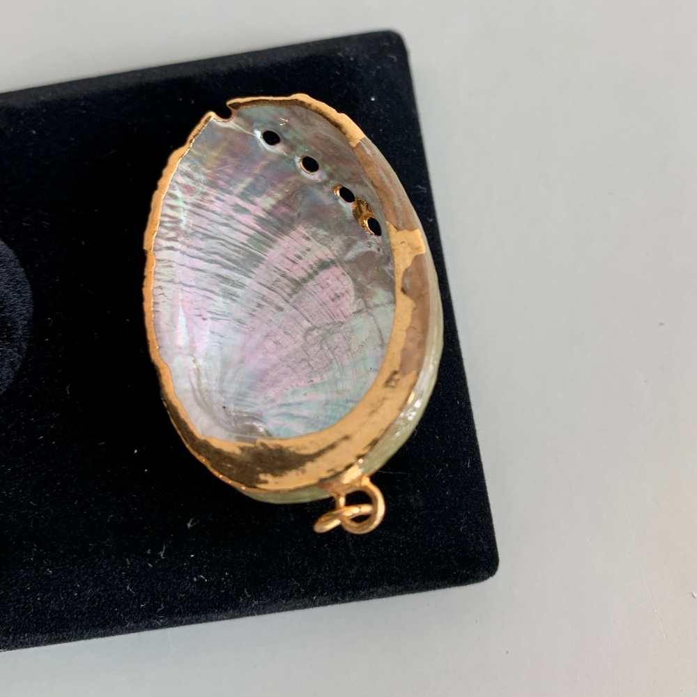 Abalone Shell Pendant - Picture 3 of 4